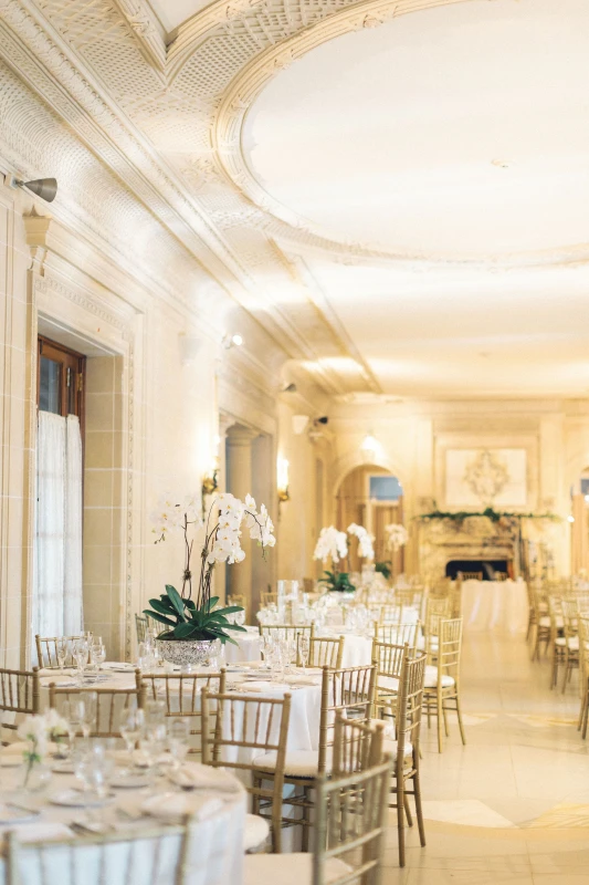 A Classic Wedding for Cat and Joe