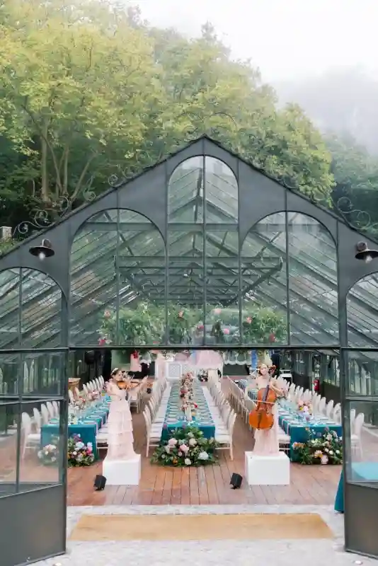 A Colorful Wedding for Catarina and Nuno
