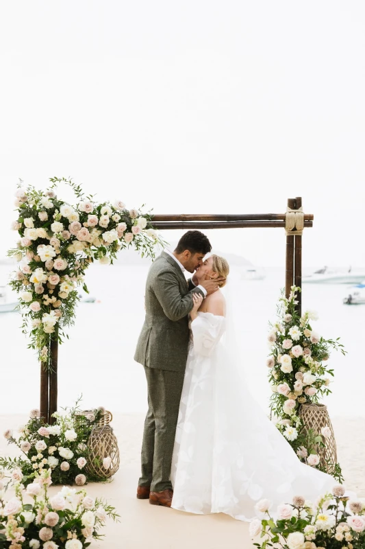 A Beach Wedding for Cecilia and Richard