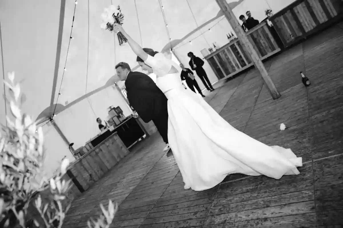 A Colorful Wedding for Charlotte and Michiel