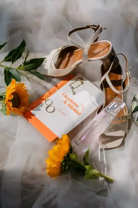 A Colorful Wedding for Charlotte and Michiel