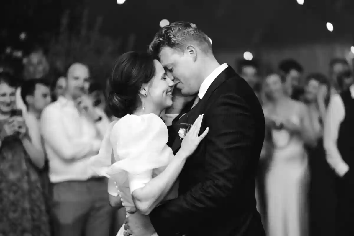 A Colorful Wedding for Charlotte and Michiel