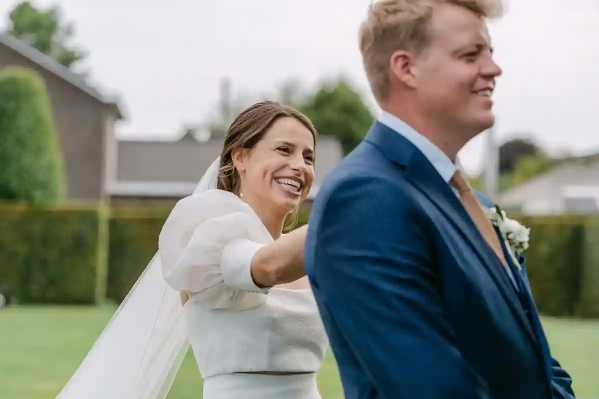 A Colorful Wedding for Charlotte and Michiel