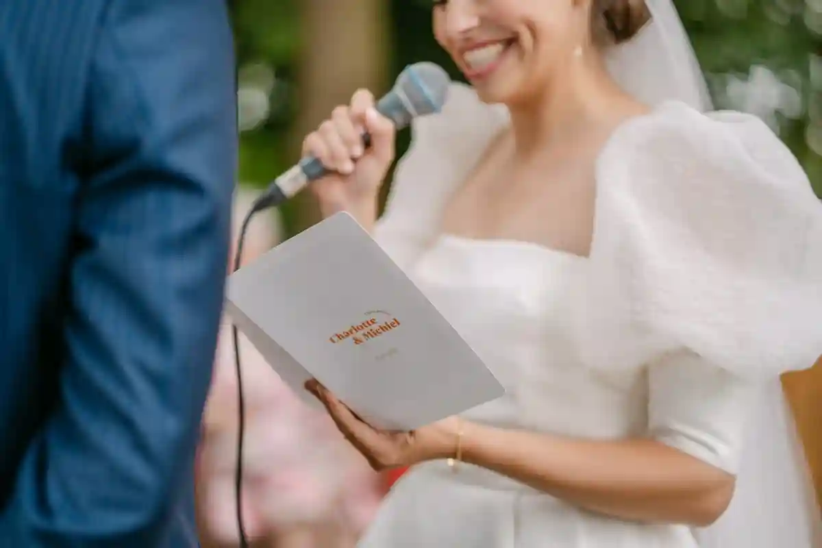 A Colorful Wedding for Charlotte and Michiel