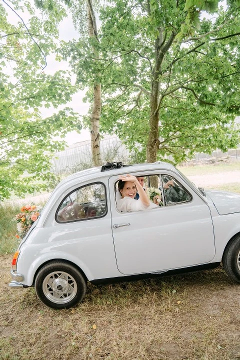 A Colorful Wedding for Charlotte and Michiel