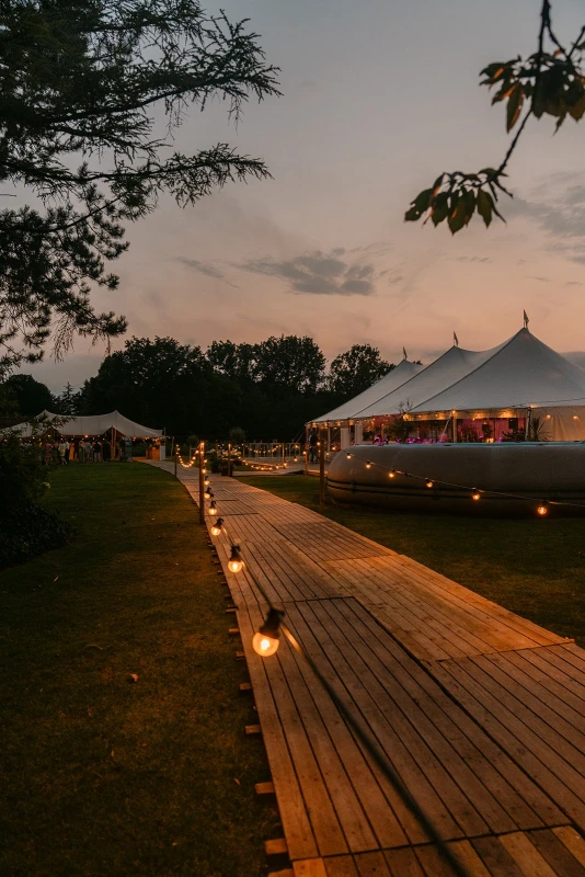 A Colorful Wedding for Charlotte and Michiel