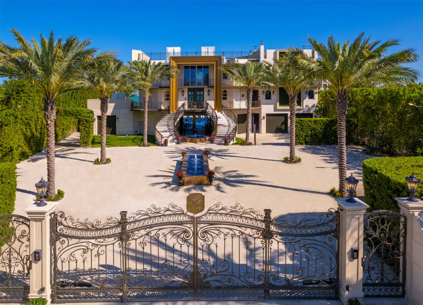 Chateau On The Ocean