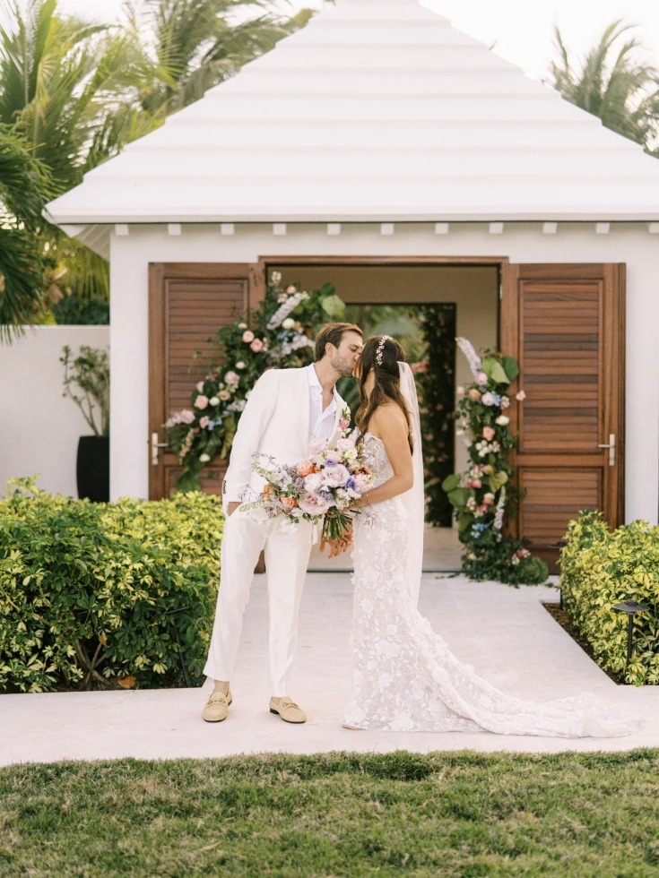 Chic Bahamas Weddings