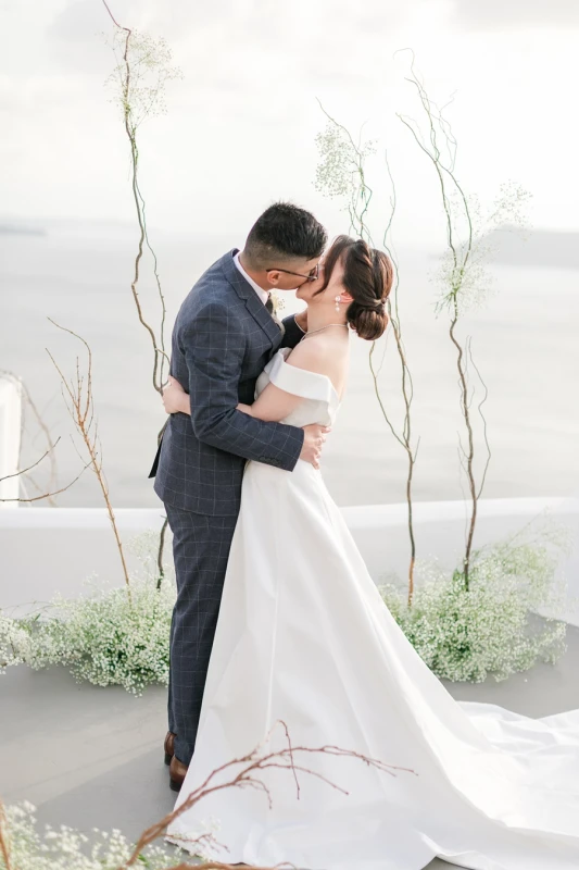 A Waterfront Wedding for Chloe and Francis