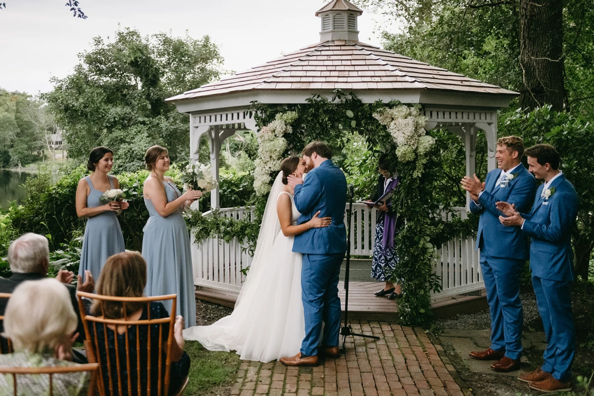 A Classic Wedding for Chloe and Luke