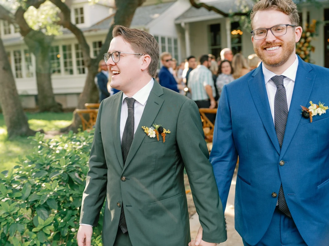 A Colorful Wedding for Chris and Chris