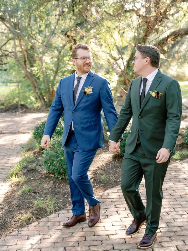 A Colorful Wedding for Chris and Chris