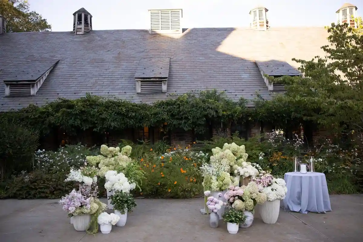 An Estate Wedding for Christina and Mike