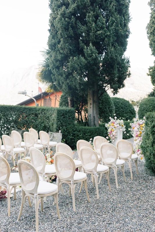 A Garden Editorial for Violetta and Franco