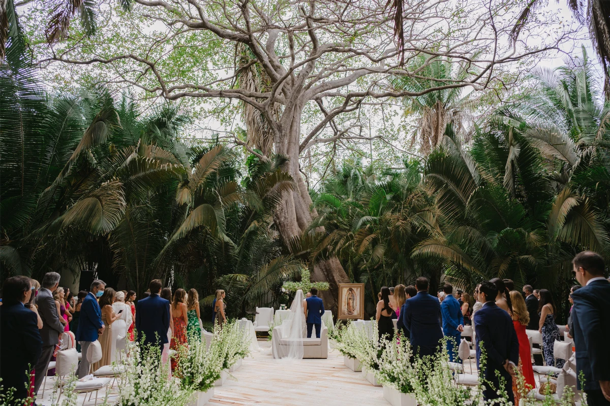 An Outdoor Wedding for Cordelia and Eduardo