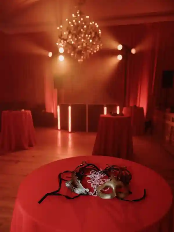 A Glam Wedding for Courtney and Alec