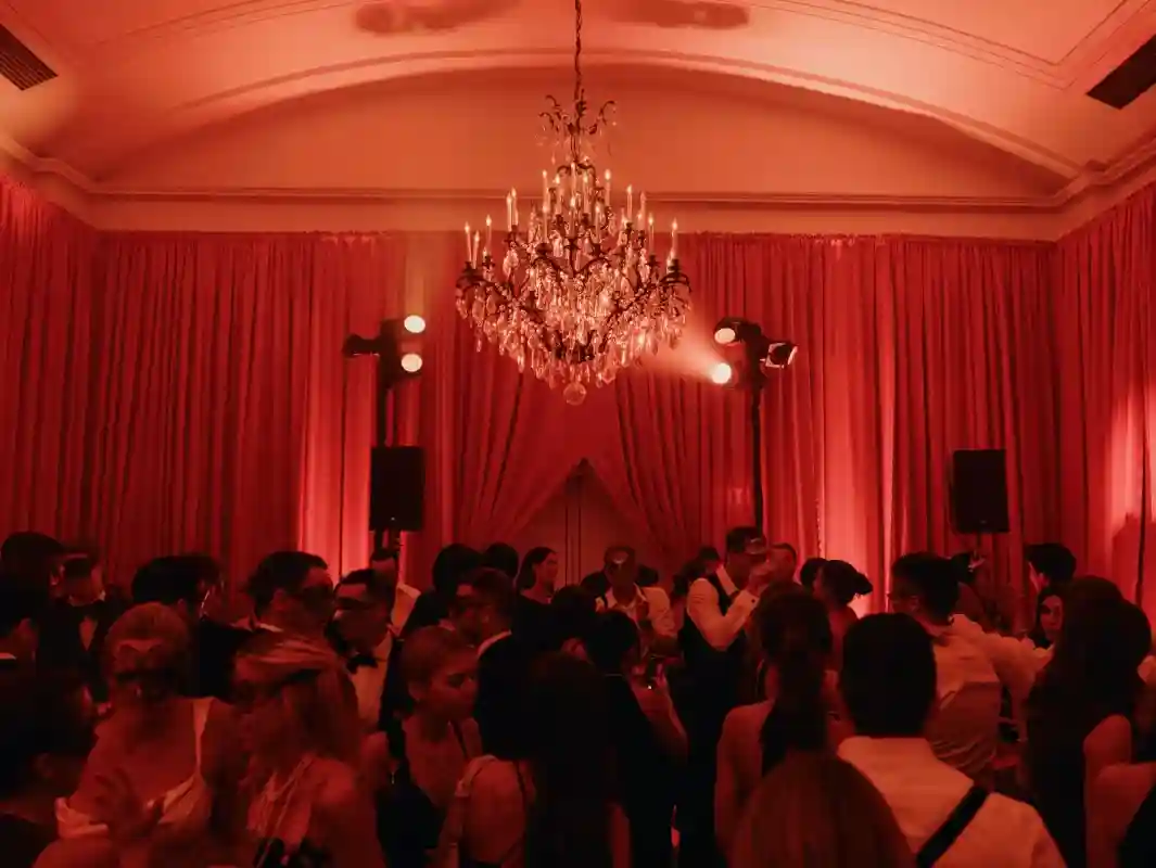 A Glam Wedding for Courtney and Alec