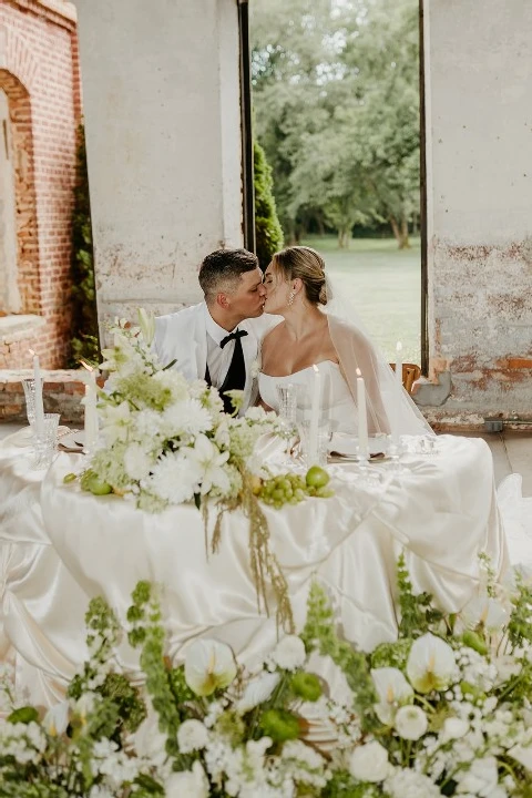 Crafted Charm Wedding Planning