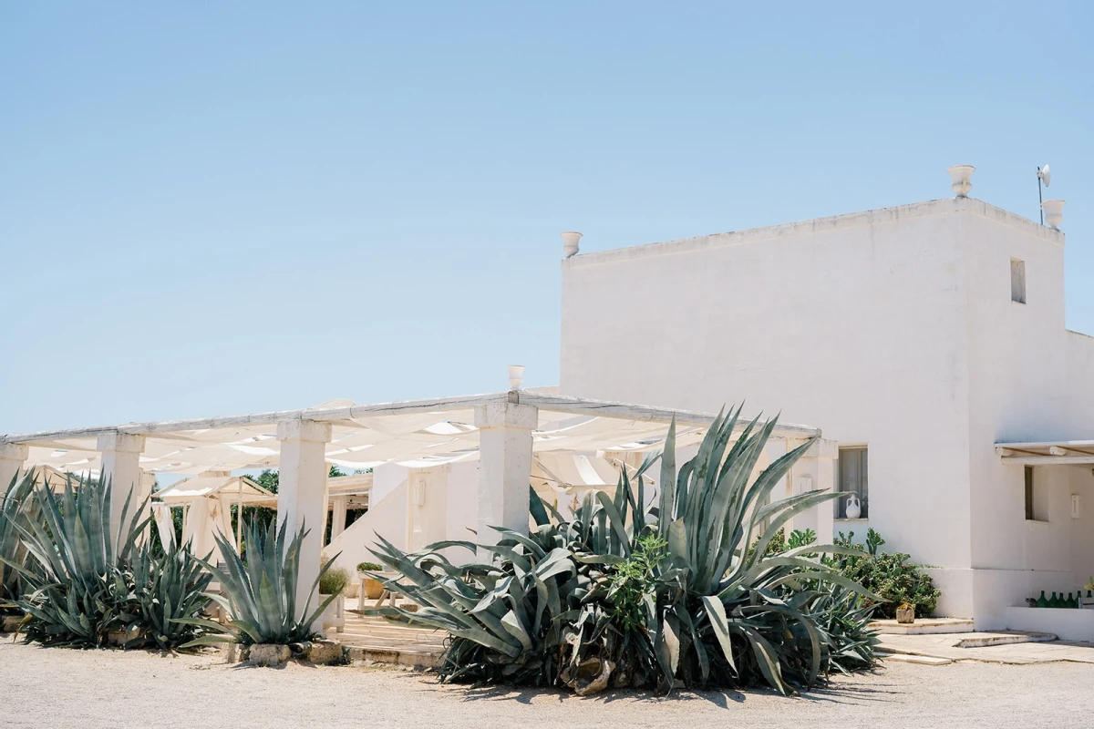 A Desert Wedding for Cristina and Luca