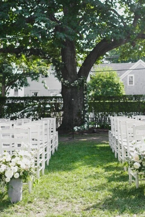 An Outdoor Wedding for Tida and Taylor