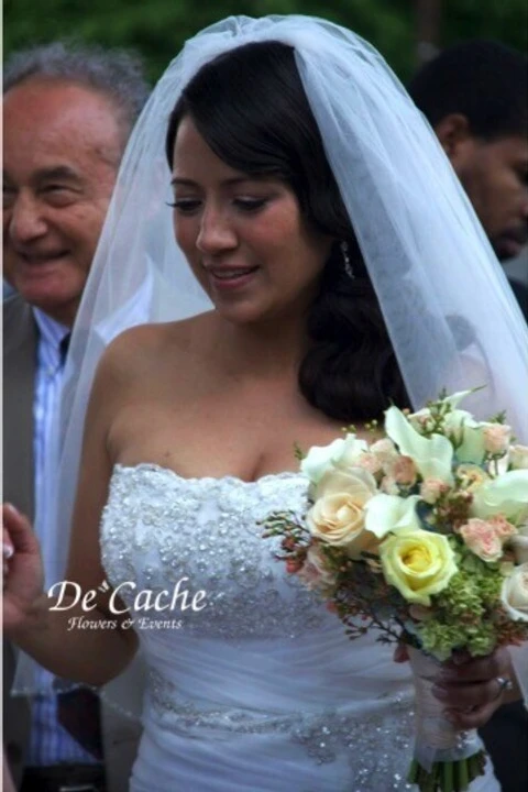 Decache Flowers & Events