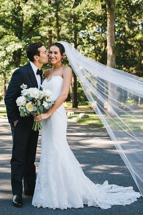 A Rustic Wedding for Lindsey and Gabe