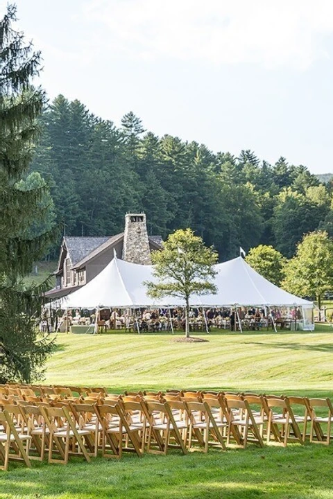 A Classic Wedding for Angie and Rush