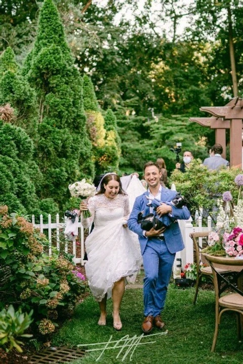 A Rustic Wedding for Samantha and Avi