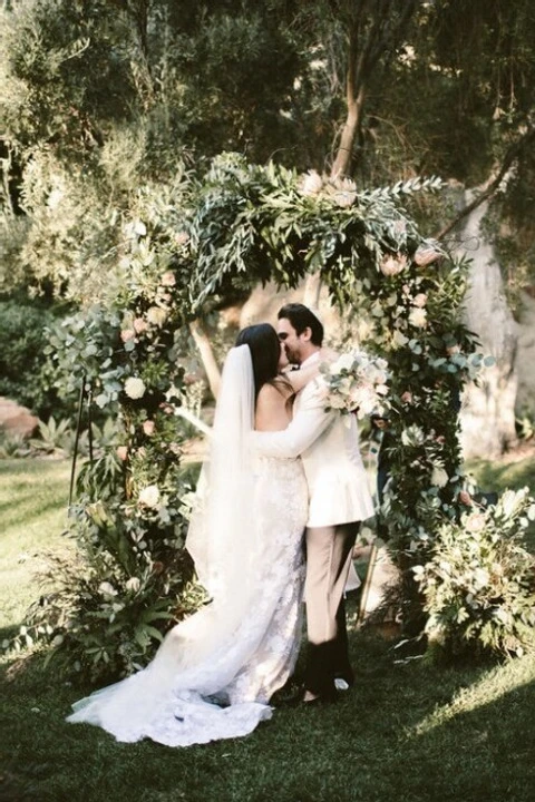 A Rustic Wedding for Cassandra and Brandon