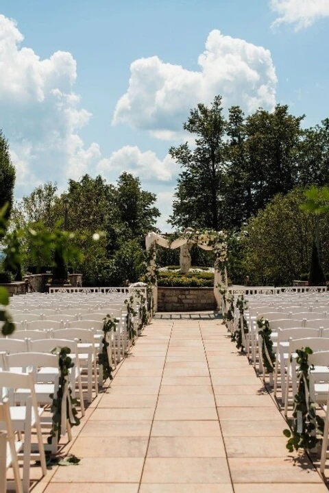 A Wedding for Hillary and Vince