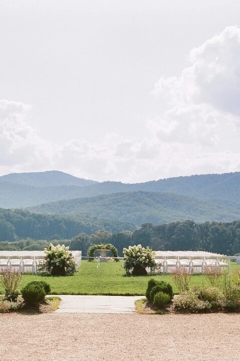 A Classic Wedding for Jenna and William