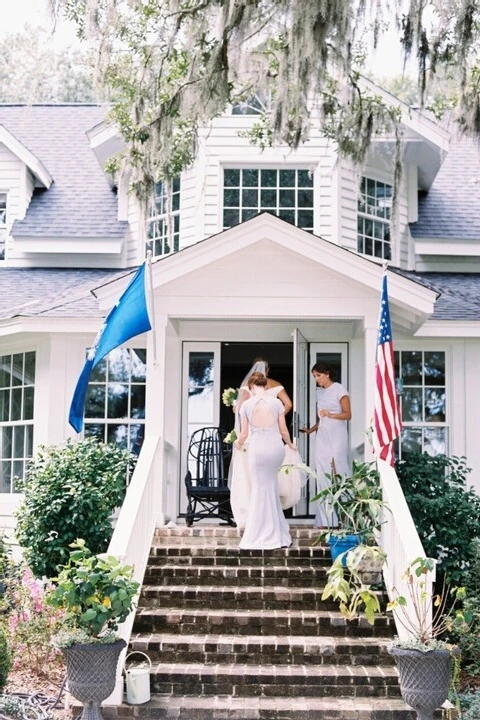 A Classic Wedding for Hayes and Austin