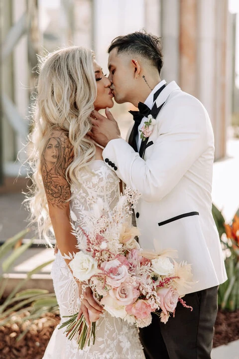 A Glam Wedding for Lea and Bobby