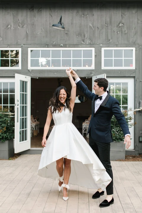 An Outdoor Wedding for Sylvia and Clint