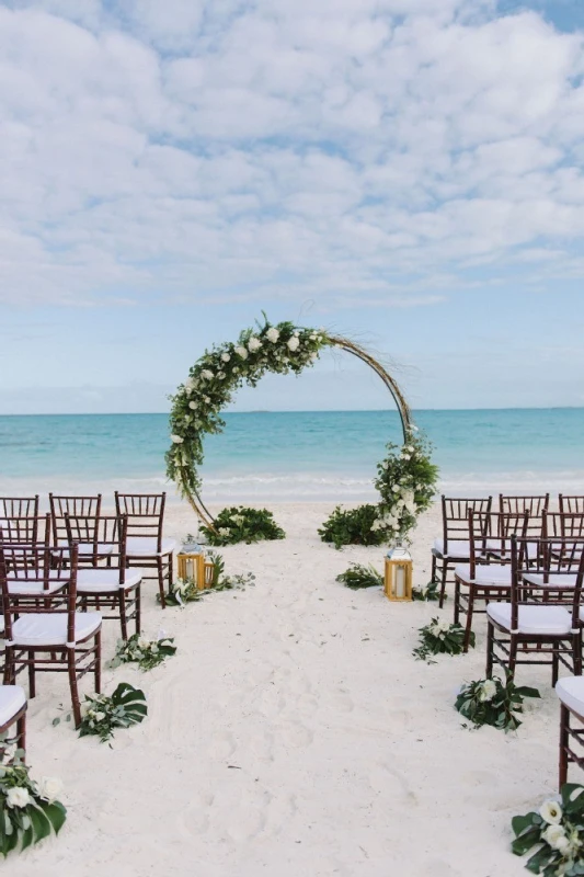 A Beach Wedding for Rachelle and Philip