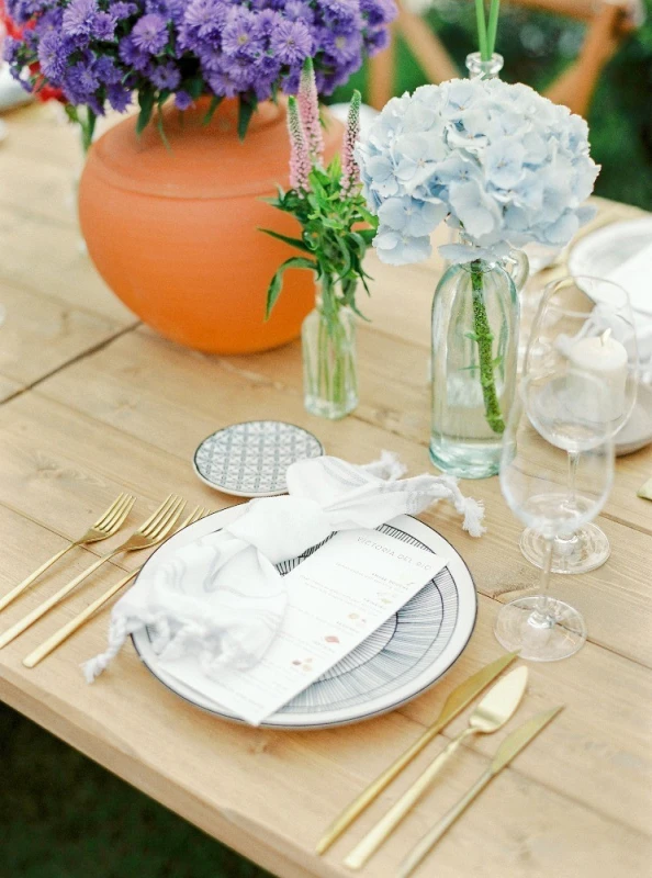 An Outdoor Wedding for Elizabeth and David