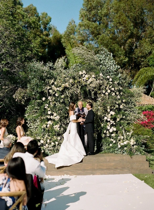 An Outdoor Wedding for Liv and Daria