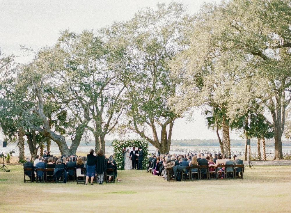 An Outdoor Wedding for Samantha and Robert