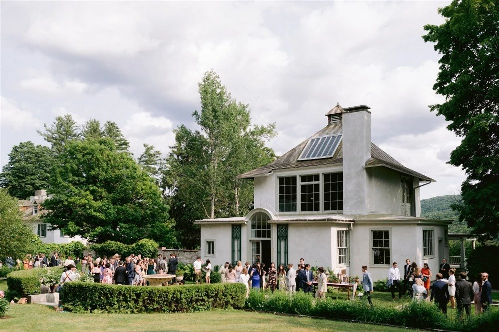 An Outdoor Wedding for Alexander and Stephen