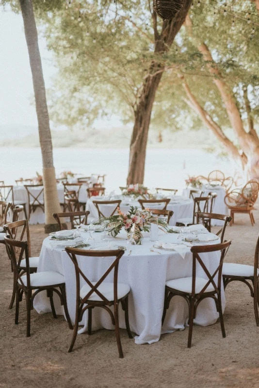 A Beach Wedding for Areli and Jorge