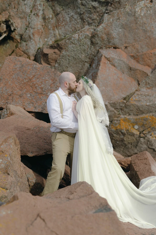 dacotah ashes // artist & photographer