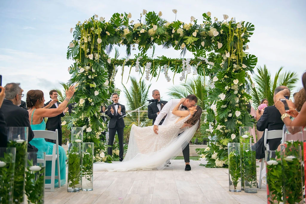 A Glam Wedding for Danielle and Chris