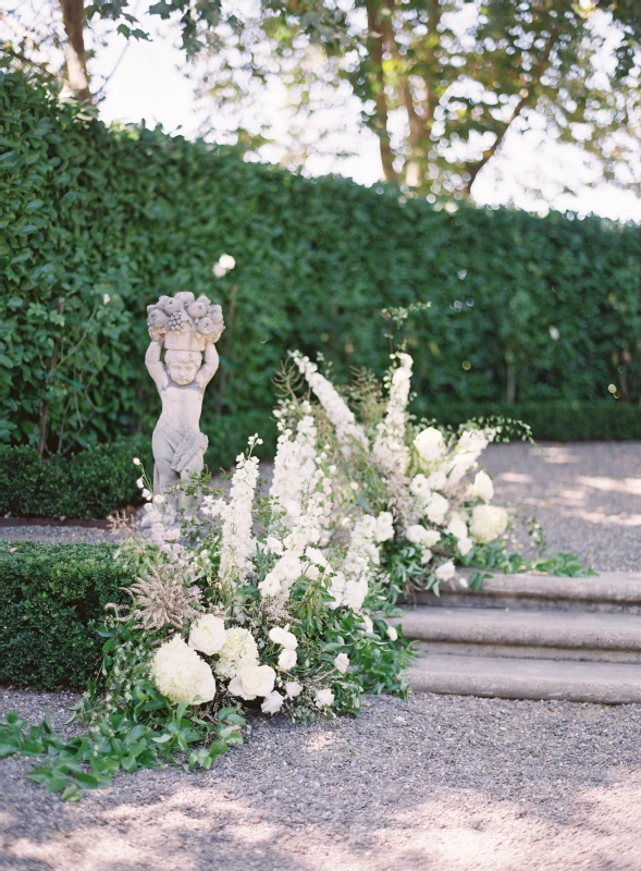 An Outdoor Wedding for Danielle and Garrett