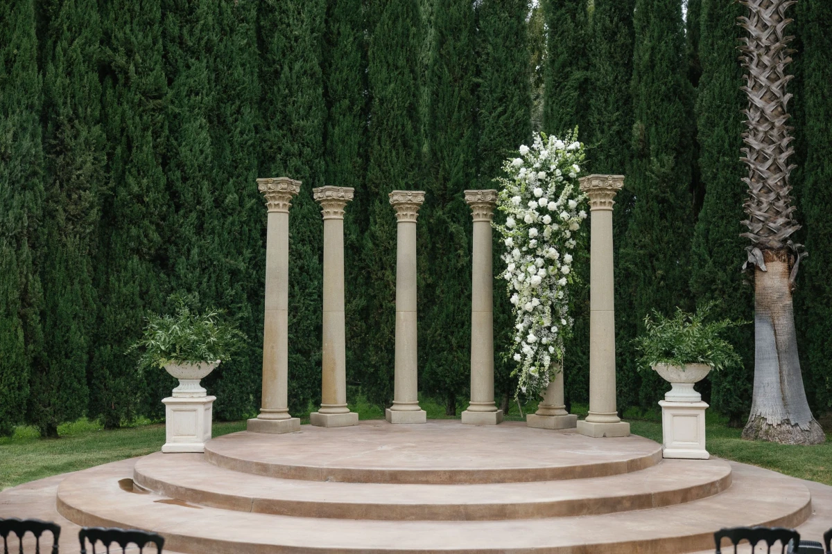 A Classic Wedding for Danielle and Jack
