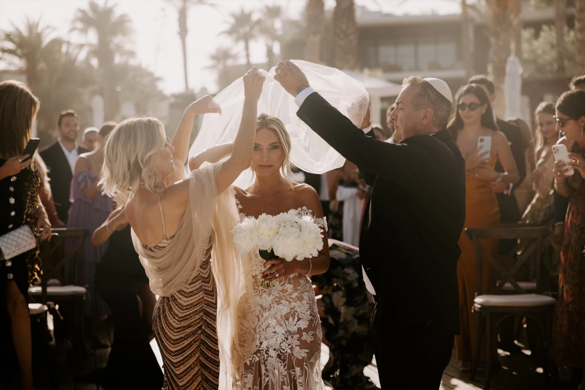 A Beach Wedding for Danielle and Nathan