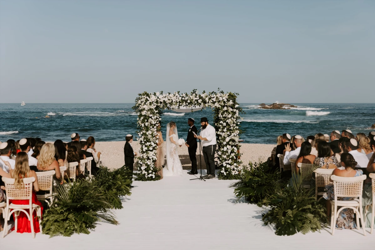 A Beach Wedding for Danielle and Nathan