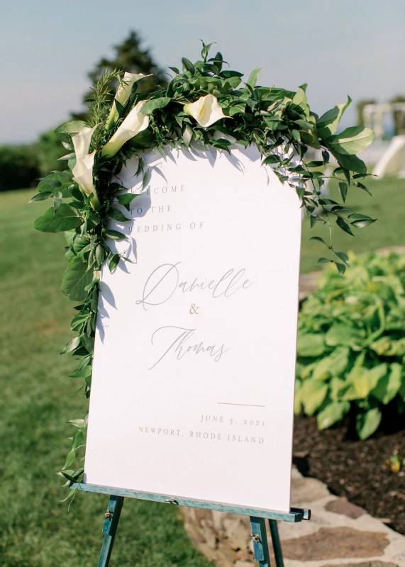 An Outdoor Wedding for Danielle and Thomas