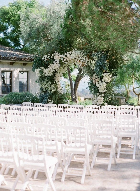 A Classic Wedding for Gloria and Jordan