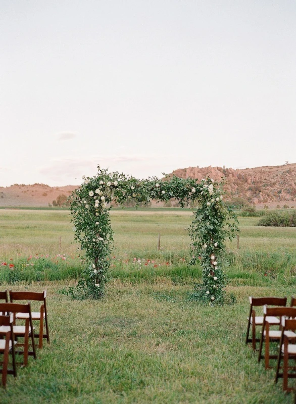 A Mountain Wedding for Bessie and John