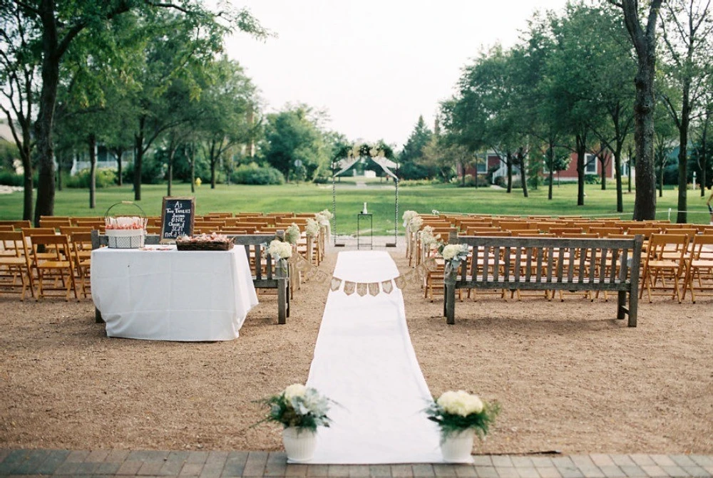 A Wedding for Sarah and Nick